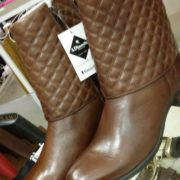 bota feminina forrada com pele de carneiro